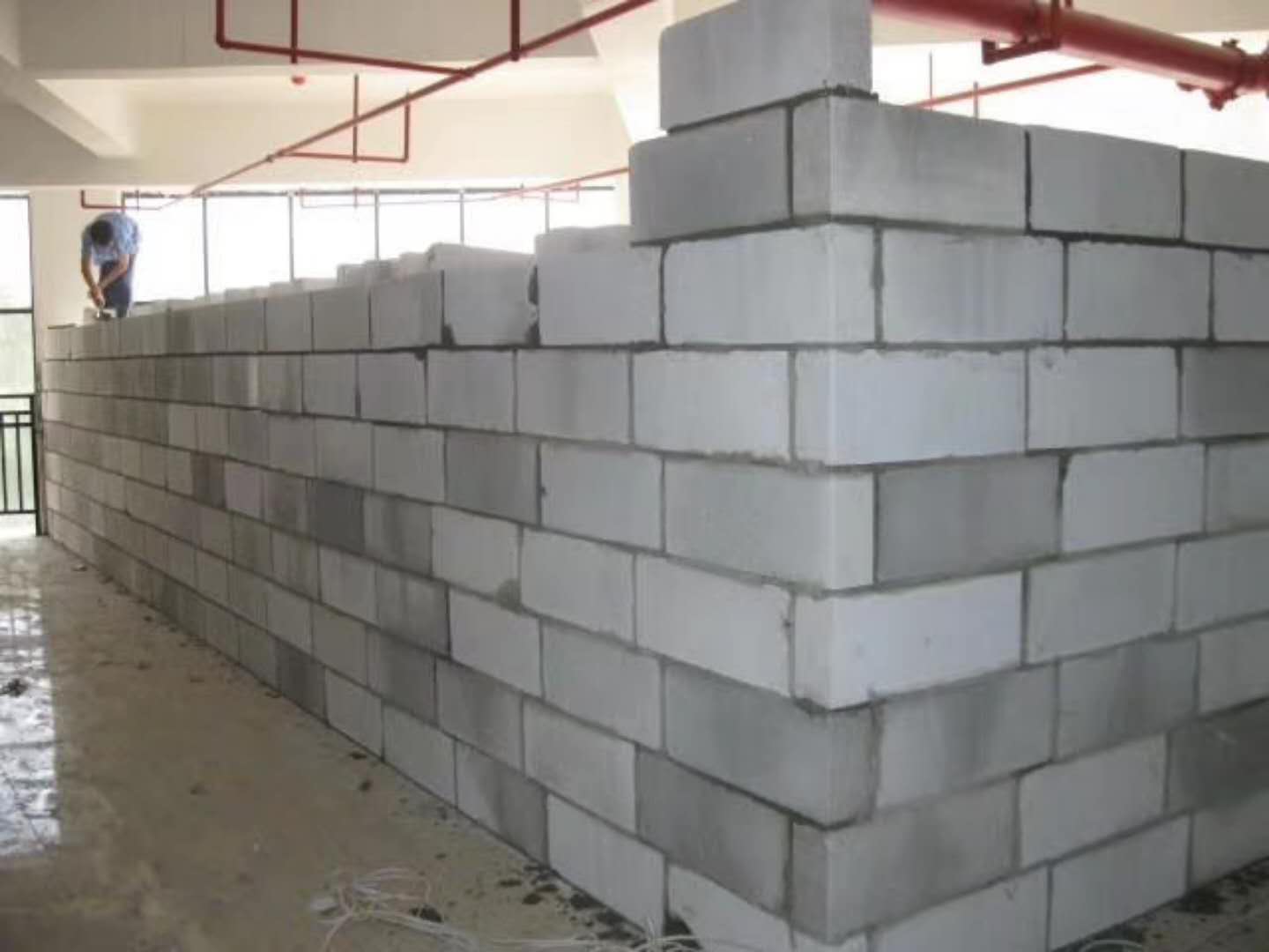 肇州蒸压加气混凝土砌块承重墙静力和抗震性能的研究
